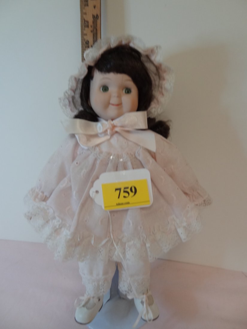 14'' MARK '#383 MANN HAND MADE PORCELAIN, M: 14" DOLL MARK '#383 MANN HAND MADE PORCELAIN, MCMLRXX I X'; BISQUE HEAD AND LIMBS WITH CLOTHE BODY, DARK BROWN HAIR, GREEN GLASS EYES, FALL TIME NIGHTWARE.
