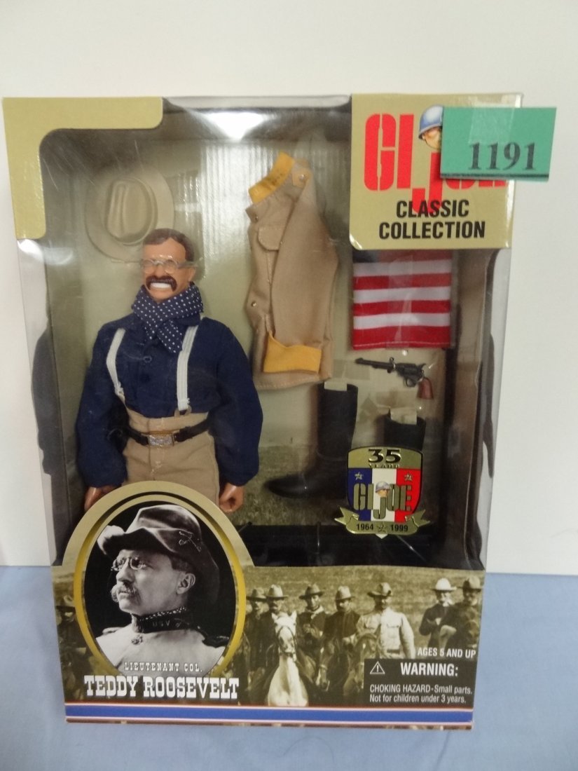 GI JOE CLASSIE COLLECTION, 1999 THEODORE ROOSEVELT LT.: GI JOE CLASSIE COLLECTION, 1999 THEODORE ROOSEVELT LT. COL. ROUGH RIDERS ACTION FIGURE. HASBRO INC. ROOSEVELT BIO ON BACK SIDE OF BOX, NEW IN BOX, BOX IN GOOD CONDITION.