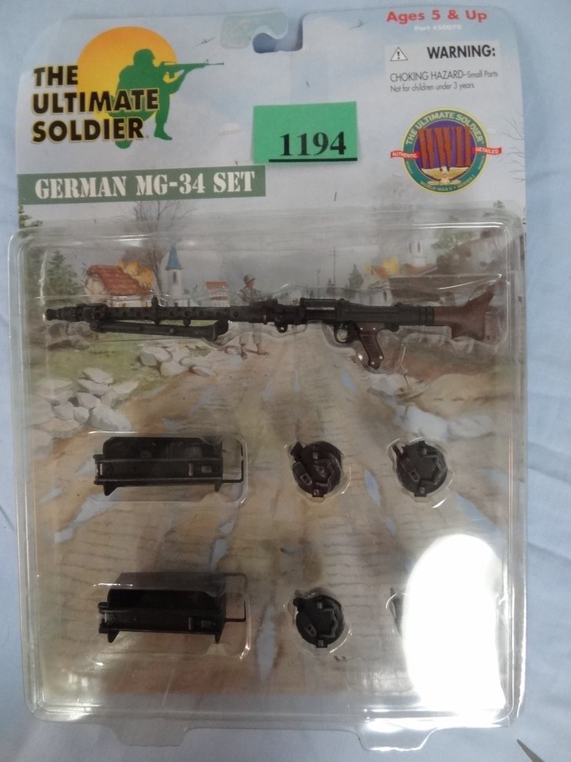 THE ULTIMATE SOLDIER ''GERMAN MG-34'' WEAPON SET. 2000: THE ULTIMATE SOLDIER ''GERMAN MG-34'' WEAPON SET. 2000 21ST CENTURY TOYS WWII SERIES 1 WEAPON PACKAGE. NEW IN PACKAGE, PACKAGE SHOWS WEAR.