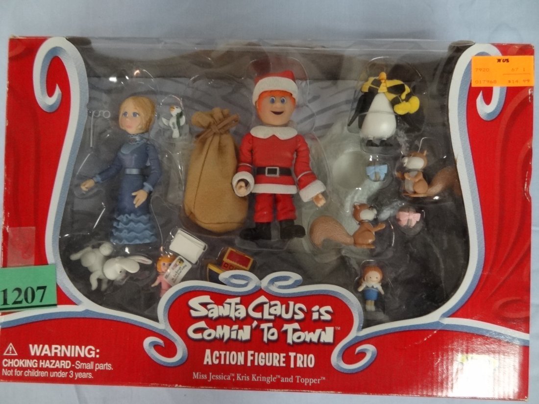 ''SANTA CLAUS IS COMIN' TO TOWN'' ACTION FIGURE TRIO BY: ''SANTA CLAUS IS COMIN' TO TOWN'' ACTION FIGURE TRIO BY CLASSIC MEDIA, INC. FOR PLAYING MANTIS COMPANY. THESE FIGURES ARE FROM THE RENEWED 1998 ANIMATED MOVIE FROM THE 1970 PROGRAM. THREE FIGURES ARE 