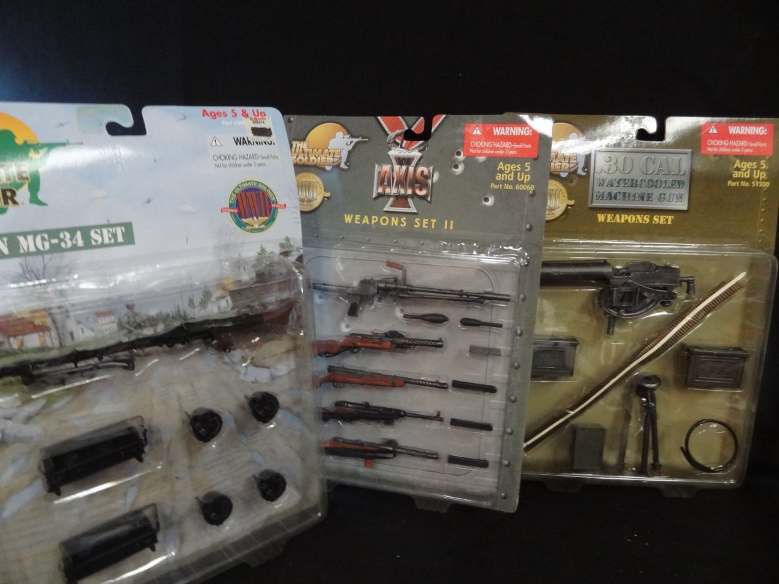 1) THE ULTIMATE SOLDIER GERMAN MG-34 SET, 21ST CENTURY : 1) THE ULTIMATE SOLDIER GERMAN MG-34 SET, 21ST CENTURY TOYS, 2000, AGES 5+, MINT IN BOX. 2) THE ULTIMATE SOLDIER WEAPONS SET II, 21ST CENTURY TOYS, 2000, AGES 5+, MINT IN BOX. 3) THE ULTIMATE SOLDIER 