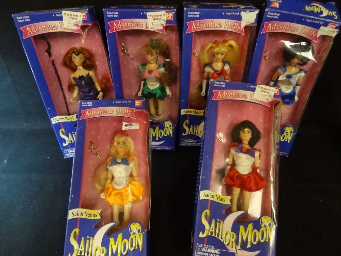 SIX SAILOR MOON DELUXE ADVENTURE DOLLS, SAILOR MOON, SA: SIX SAILOR MOON DELUXE ADVENTURE DOLLS, SAILOR MOON, SAILOR JUNIPER, SAILOR VENUS, SAILOR MARS, SAILOR MERCURY AND QUEEN BERYL. AGES 4+, 2000 NAOKO TAKEUCHI/KODANSHA TOEI ANIMATION, 6'' DOLLS, MINT IN