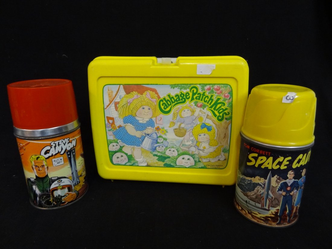 CABBAGE PATCH ALL PLASTIC KIDS LUNCH BOX, TOM CORBETT S: CABBAGE PATCH ALL PLASTIC KIDS LUNCH BOX, TOM CORBETT SPACE CADET THERMOS AND STEVE CANYON THERMOS, GOOD VINTAGE CONDITION.