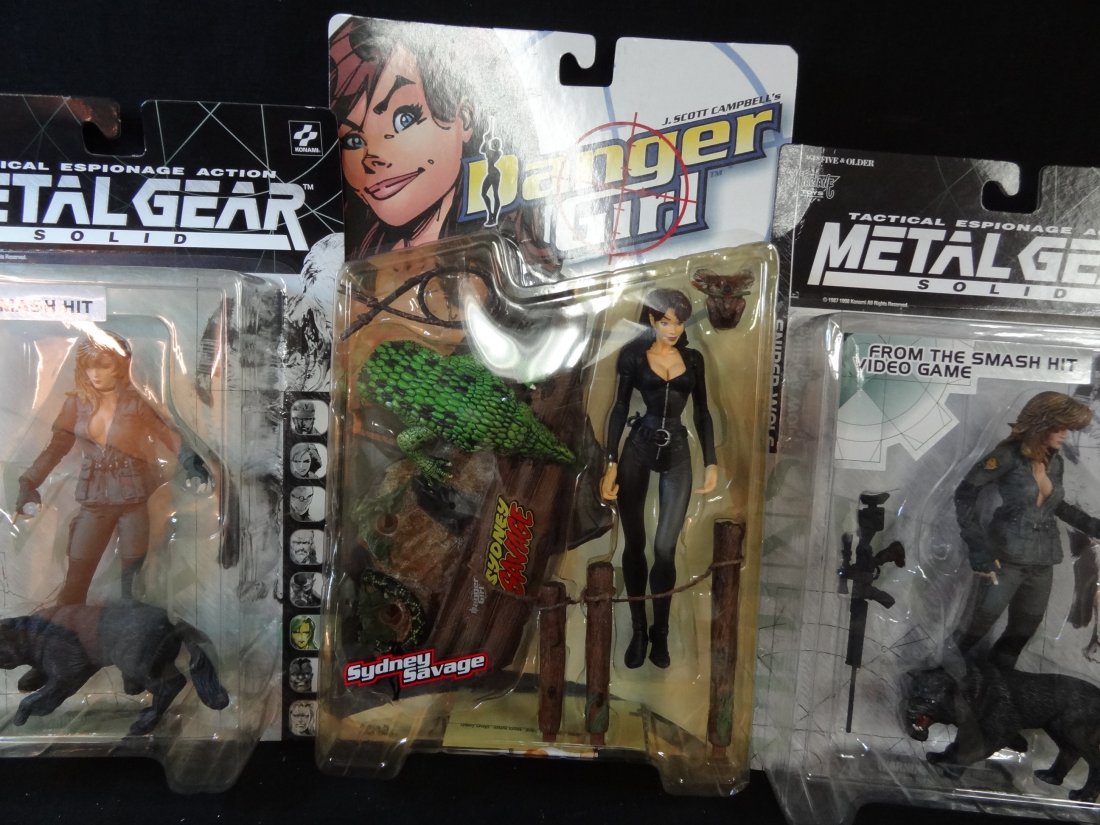 TWO TACTICAL ESPIONAGE ACTION METAL GEAR 6'' ACTION FIG: TWO TACTICAL ESPIONAGE ACTION METAL GEAR 6'' ACTION FIGURE SNIPER WOLF AND DANGER GIRL SYDNEY SAVAGE 6'' ACTION FIGURE, MCFARLANE TOYS, 1999, AGES 5+.