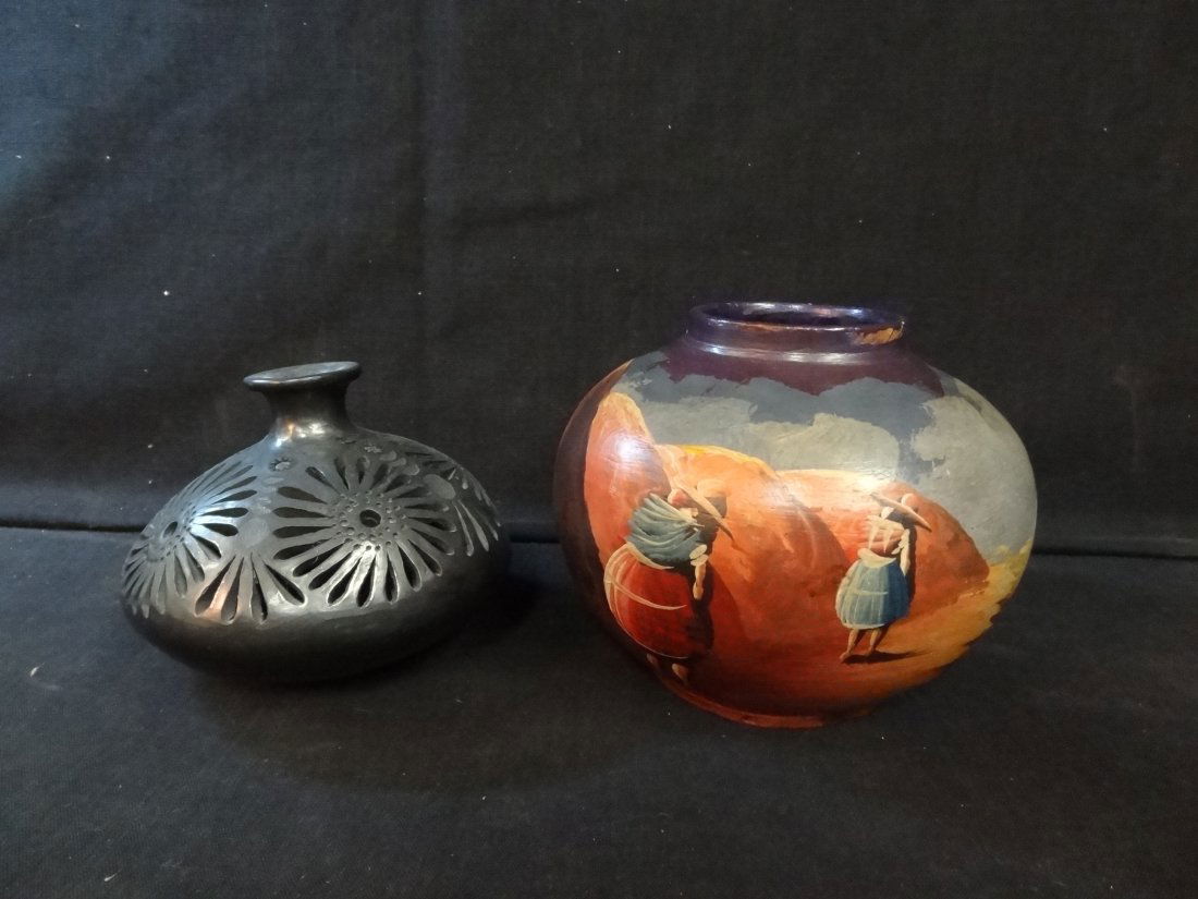 BEAUTIFUL HAND PAINTED POTTERY BOWL SIGNED BY ARTIST ME: BEAUTIFUL HAND PAINTED POTTERY BOWL SIGNED BY ARTIST MEASURES 5'' X 6 1/2''. CUSTOM POTTERY BOWL WITH RETICULATED DESIGN MEASURES 4 1/2'' X 5 1/2''.