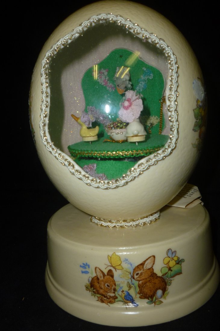OSTRICH EGG MADE INTO A SHADOW MUSIC BOX.: OSTRICH EGG MADE INTO A SHADOW MUSIC BOX.