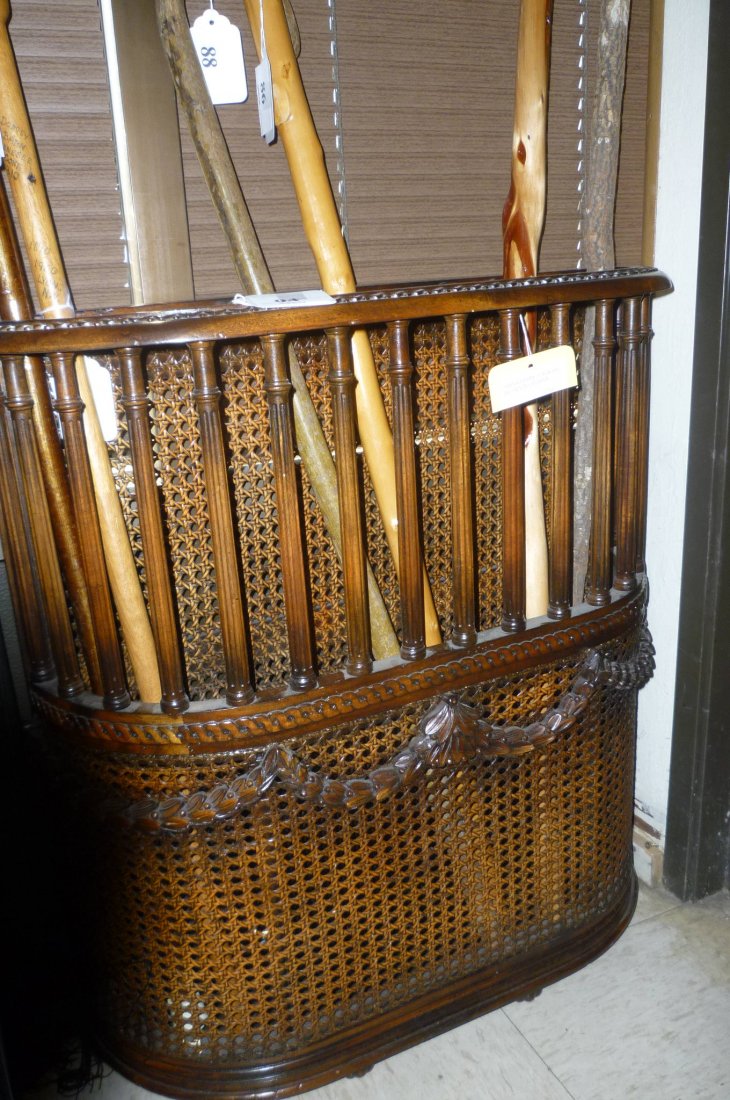 CANE UMBRELLA STAND: CANES OR UMBRELLAS: CANE UMBRELLA STAND: CANES OR UMBRELLAS