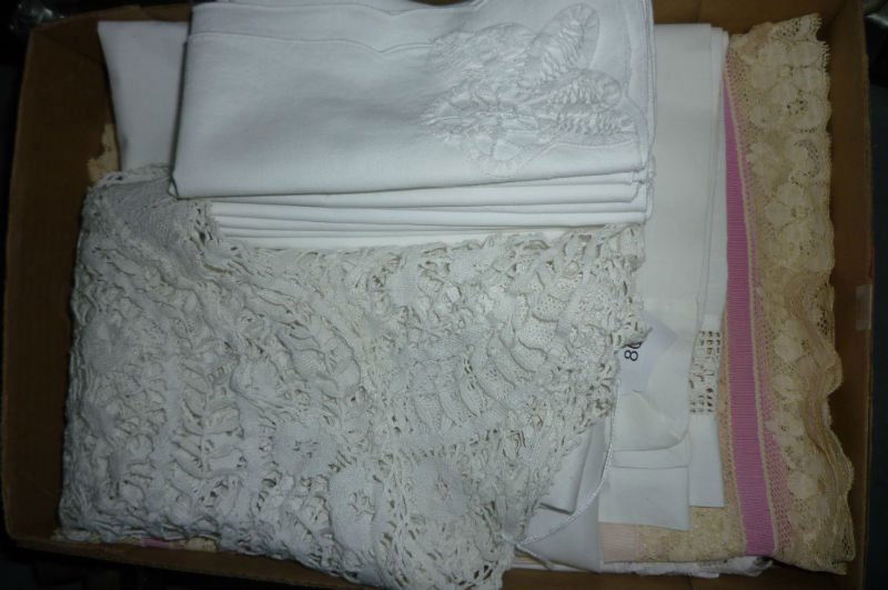TABLE TOPPERS: NAPKINS, ROUND LACE TABLE CLOTH, TABLE: TABLE TOPPERS: NAPKINS, ROUND LACE TABLE CLOTH, TABLE RUNNERS, SOME PLACE MATS, MOST IN FAIR CONDITION