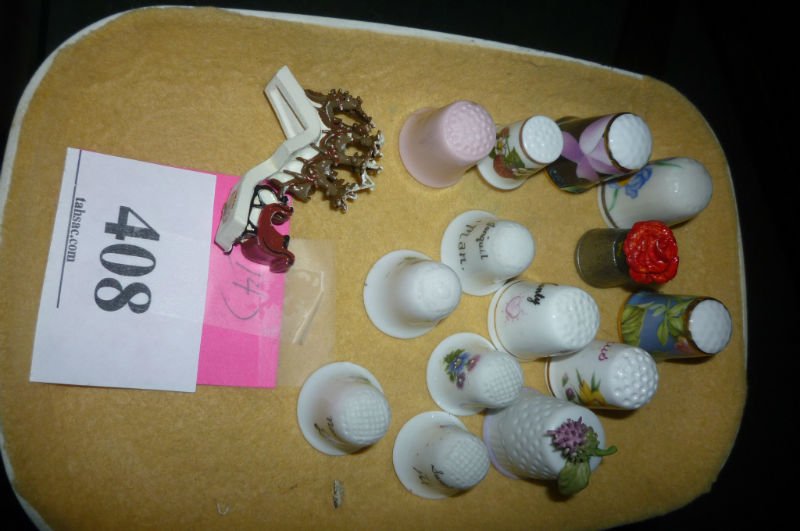 THIMBLE COLLECTION: ASSORTED LOT OF 14 INCLUDING MANY: THIMBLE COLLECTION: ASSORTED LOT OF 14 INCLUDING MANY FLORAL DESIGNS