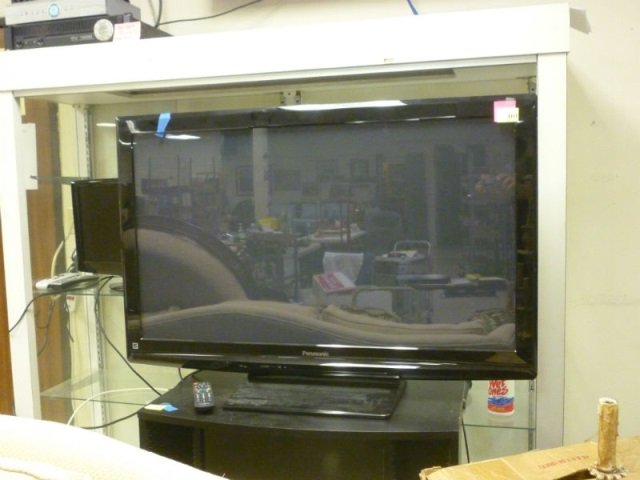 46 FLAT SCREEN TV: PANASONIC, ENERGY STAR, 2 HDMI INPUT: 46 FLAT SCREEN TV: PANASONIC, ENERGY STAR, 2 HDMI INPUTS IN THE BACK, TOP LEFT CORNER SAYS VIERA"