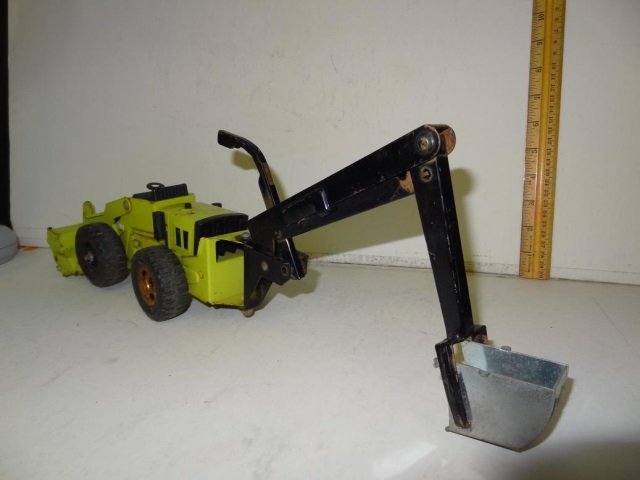 VINTAGE TONKA TRENCHER: CHILD'S TOY, APPROX " LONG: APPROX " LONG