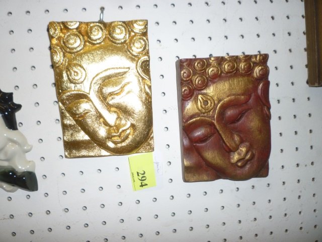 WALL PLAQUES: MIDDLE EASTERN STYLE FACES WITH GOLD TONE: MIDDLE EASTERN STYLE FACES WITH GOLD TONE PAINT