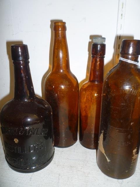 ANTIQUE BOTTLES: WRIGHT & TAYLOR DISTILLERS LOUISVILLE: LOUISVILLE KY, AND THE DUFFY MALT WHISKEY COMPANY ROCHESTER NY