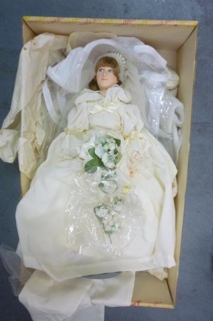 EFFANBEE PRINCESS DIANA BRIDE DOLL: 16" LONG.: LONG.