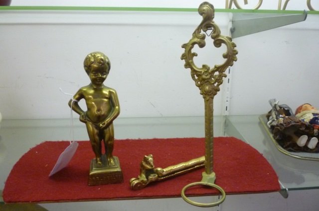 NUT CRACKER, WALL BRACKET AND LITTLE BOY ALL MADE OF: ALL MADE OF METAL