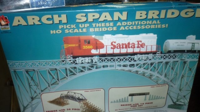 LIFE LIKE TRAINS HO SCALE ARCH SPAN BRIDGE LIFE LIKE: LIFE LIKE TRAINS HO SCALE