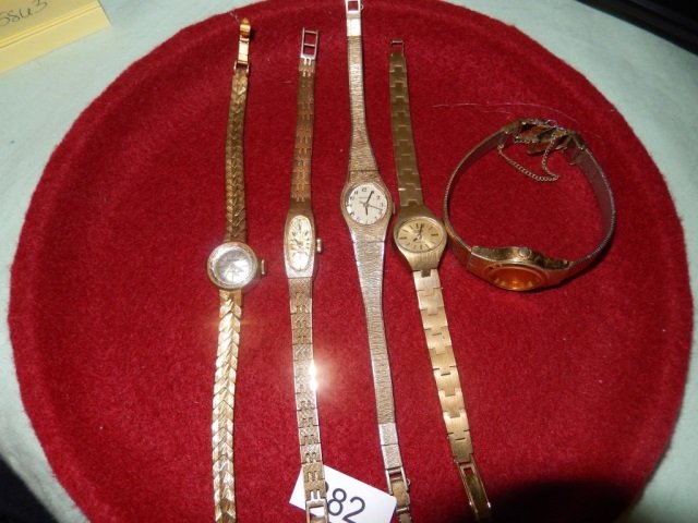 5 LADIES GOLD TONE WRISTWATCHES LOT OF 5 LADIES GOLD: LOT OF 5 LADIES GOLD TONE WRISTWATCHES INCLUDES ONE BULOVA AND ONE SEIKO.