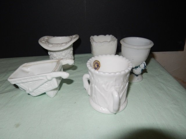 5 TOOTHPICK HOLDERS, MILK GLASS LOT INCLUDES 5: LOT INCLUDES 5 TOOTHPICK HOLDERS, SOME MILK GLASS