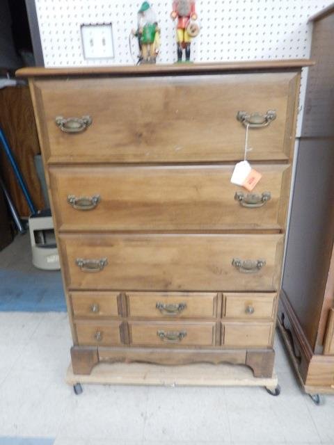 Kroehler Mid Century Maple Dresser Mid Century Maple Dec 22