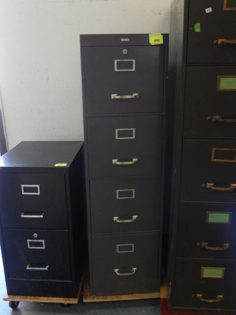 4 DRAWER FILE CABINET GRAY. APPROX 15" X 52" X 18": GRAY. APPROX 15" X 52" X 18"