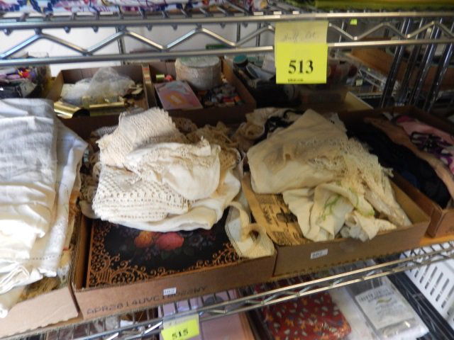 LINENS SHELF LOT INCLUDES TABLE RUNNERS, POT HOLDERS: SHELF LOT INCLUDES TABLE RUNNERS, POT HOLDERS AND MORE!