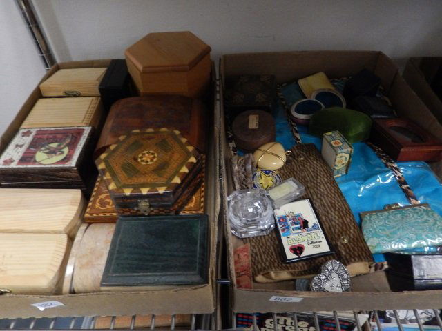 DECORATIVE SMALL BOXES TWO BOX LOT CONTAINS SEVERAL: TWO BOX LOT CONTAINS SEVERAL ASSORTED SMALL DECORATIVE BOXES AND JEWELRY HOLDERS