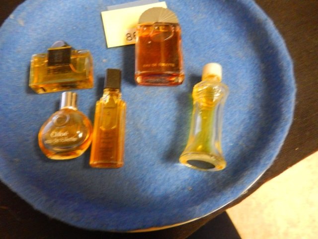 SMALL PERFUME BOTTLES LOT INCLUDES PERFUME FROM FENDI: LOT INCLUDES PERFUME FROM FENDI AND CHLOE