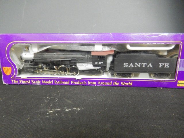 MIKADO STEAM LOCOMOTIVE M9800 AT & SF: HO SCALE. ROAD #3127. NEW IN BOX
