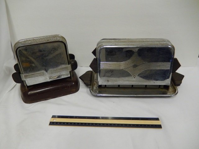 VINTAGE TOASTERS (2): TOASTER ARE RUSTY CORDS NOT INCLUDED