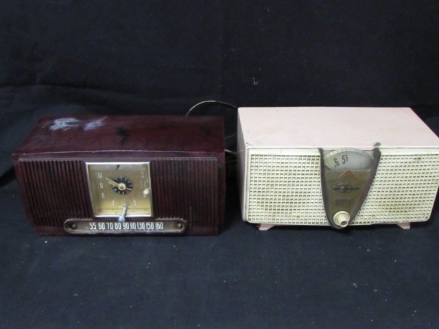 VINTAGE RADIOS (2): GENERAL ELECTRIC PHILCO TWIN SPEAKER