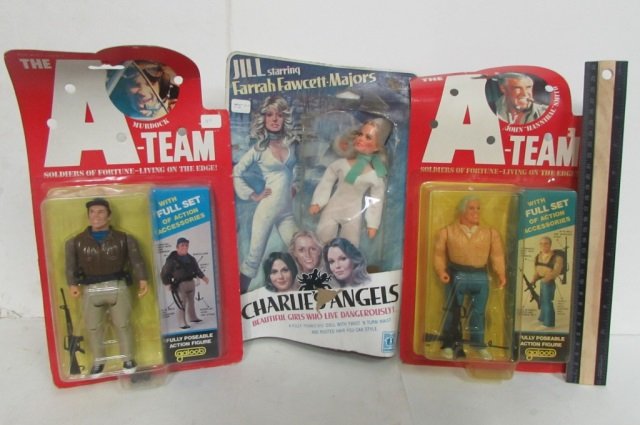 VINTAGE A TEAM AND FARAH FAWCETT FIGURES MURDOCK WITH: MURDOCK WITH FULL SET OF ACTION ACCESSORIES GALOOB 1983, JOHN HANNIBAL SMITH WITH FULL SET OF ACTTION ACCESSORIES ORIGINAL PACKAGING 1983, CHARLIES ANGELS JILL FRAAH FAWCETT MAJORS 8 1/2" POSEABLE DOL