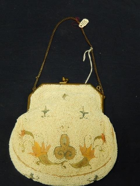 ANTIQUE BEADED HAND BAG VERY GOOD CONDITION, WITH CHAIN: VERY GOOD CONDITION, WITH CHAIN HANDLE, 5 1/2 INCHES LONG