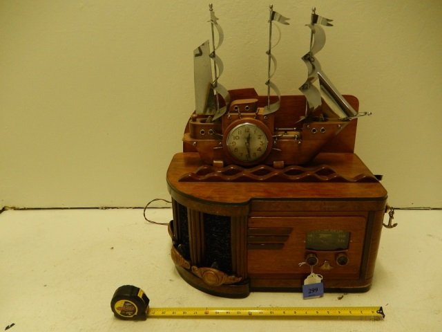 UNIQUE SESSIONS CLOCK & RADIO COMBO TABLE TOP ZENITH: TABLE TOP ZENITH RADIO WITH SESSIONS CLOCK, WOOD INCASED RADIO AND BOAT THEMED CLOCK