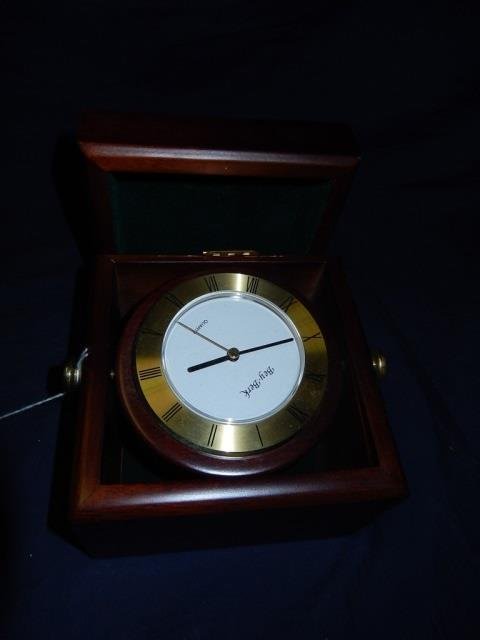 BEY-BERK QUARTZ DESK CLOCK WITH WOOD BOX: BEY-BERK QUARTZ DESK CLOCK WITH WOOD BOX