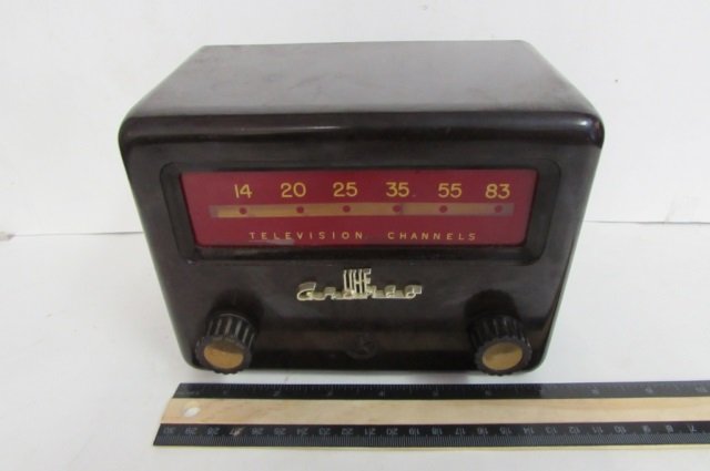 BAKELITE VINTAGE GRANCO UHF Converter for TV: UHF Converter for television signals IS IN GOOD CONDITION, CORD IS CUT