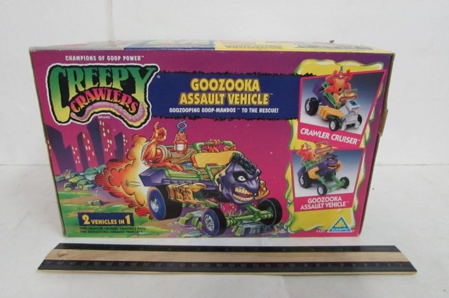 CREEPY CRAWLERS GOOZOOKA ASSAULT VEHICLE: IN ORIGINAL PACKAGING, 2 VEHICLES IN 1