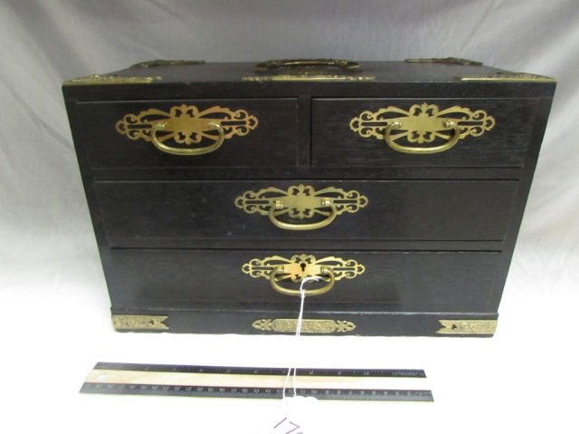 4 DRAWER WOOD JELEWRY BOX 10" TALL WITH CARRIER HANDLE: 10" TALL WITH CARRIER HANDLE