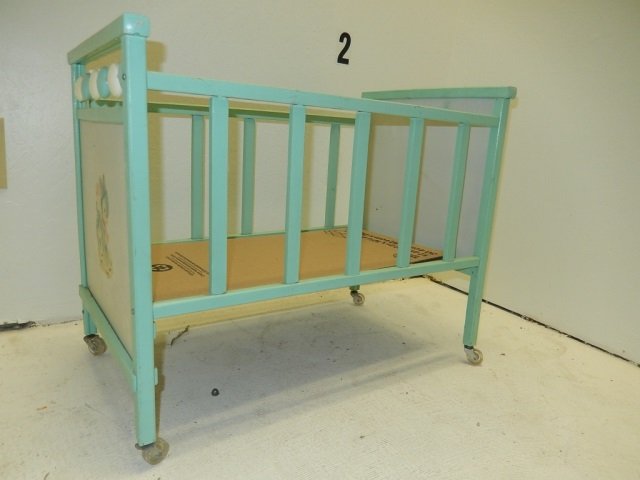 CHILDS TOY CRIB: CHILDS TOY CRIB