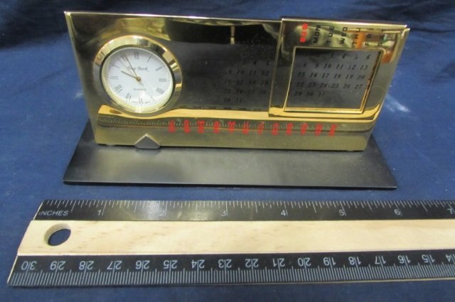 BRASS DESK CLOCK AND CALENDAR QUARTZ CLOCK, NICE DESK: QUARTZ CLOCK, NICE DESK CLOCK