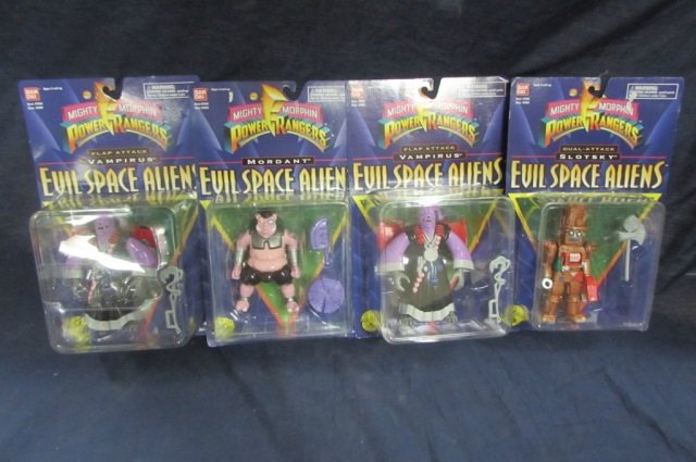 1995 POWER RANGERS EVIL SPACE ALIENS FIGS (4) ALL ARE: ALL ARE IN ORIGINAL PACKAGING, MORDANT, (2) VAMPIRUS, & SLOTSKY FIGURES