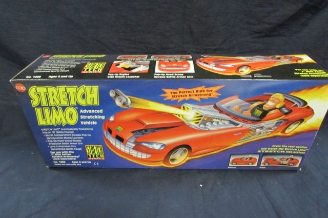 DIE CAST STRETCH LIMO BY CAP #1280 TH BOX: #1280 TH BOX