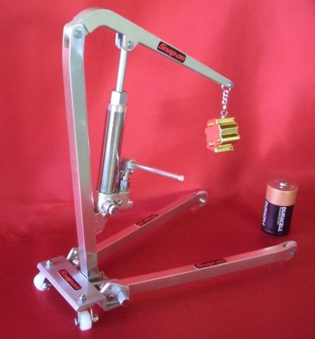 SNAP ON MINI ALUMINUM SHOP CRANE CENTRAL HYDRAULICS: CENTRAL HYDRAULICS WITH BOX #91424