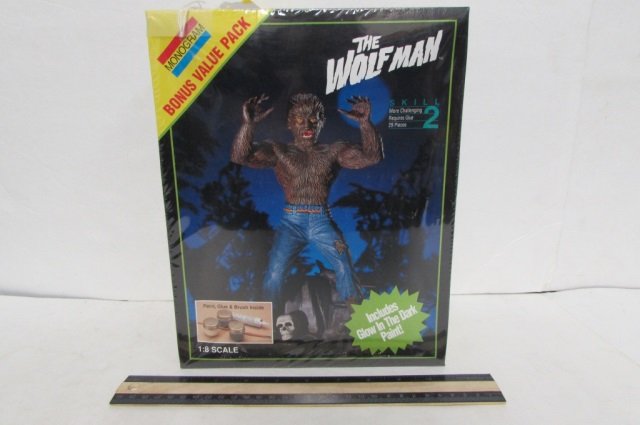 THE WOLFMAN PLASTIC MODEL KIT IN ORIGINAL PACKAGING,: IN ORIGINAL PACKAGING, SKILL 2, INCLUDES GLOW IN THE DARK PAINT