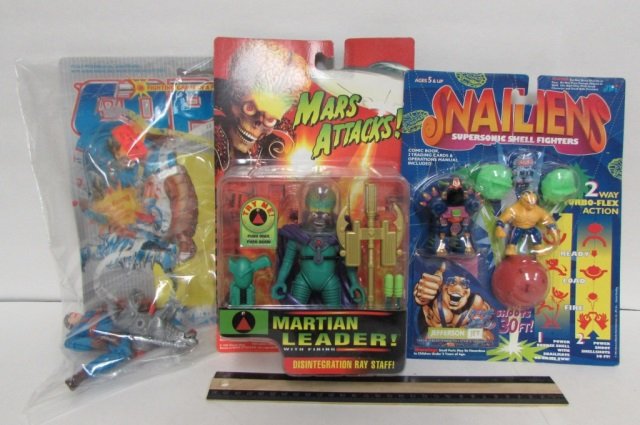 3 VINTAGE ACTION FIGURES TWO ARE THERE ORIGINAL: TWO ARE THERE ORIGINAL PACKAGING, MARS ATTACK & NAILIEN SUPERSONIC SHELL FIGHTERS, & COPS FIGURE PACKAGING IS DAMAGED