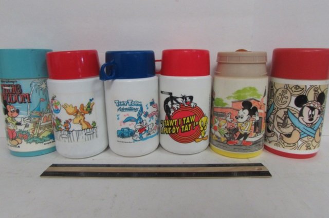 6 VINTAGE PLASTIC THERMOS BOTTLES MAGIC KINGDOM, DR: MAGIC KINGDOM, DR SUESS, TINY TOONS, DISNEY, & MORE