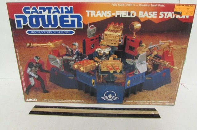 CAPTAIN POWER TRANS-FIELD BASE STATION IN ORIGINAL: IN ORIGINAL PACKAGING, INCLUDES 5 ACCESSORIES: BELT PACK, COMMUNICATOR, 2 LASER RIFLES & LASER PISTOL
