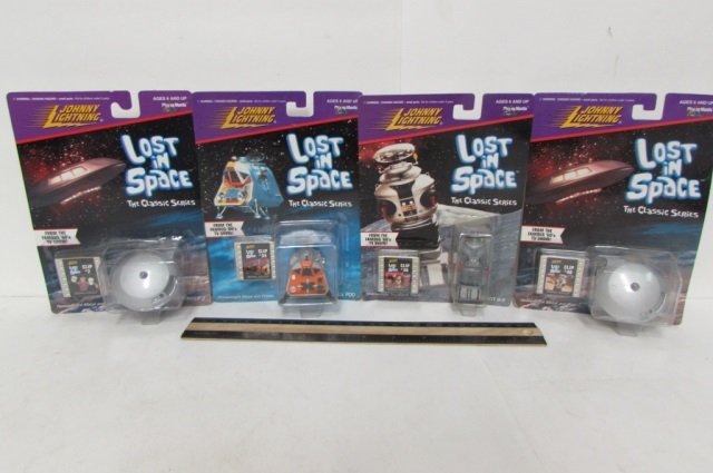 JOHNNY LIGHTNING LOST IN SPACE SHIPS (4) ALL ARE IN: ALL ARE IN ORIGINAL PACKAGING, (2) JUPITER 2, SPACE POD, & ROBOT B-9