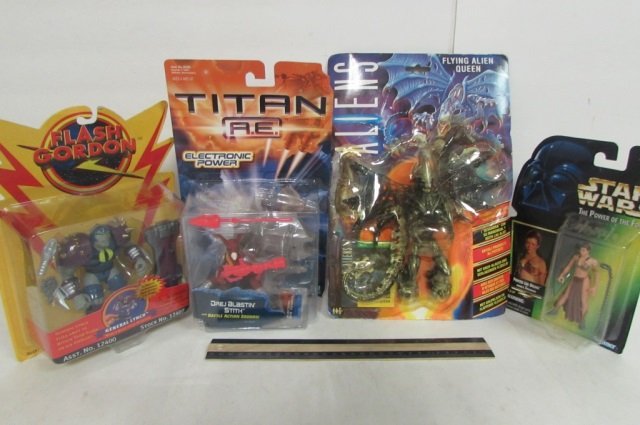 ASSORTED VINTAGE ACTION FIGURES ALL ARE IN ORIGINAL: ALL ARE IN ORIGINAL PACKAGING, STAR WARS PRINCESS LEI ORGANA, FLASH GORDON GENERAL LYNCH, TITAN A.E., & FLYING ALIEN QUEEN