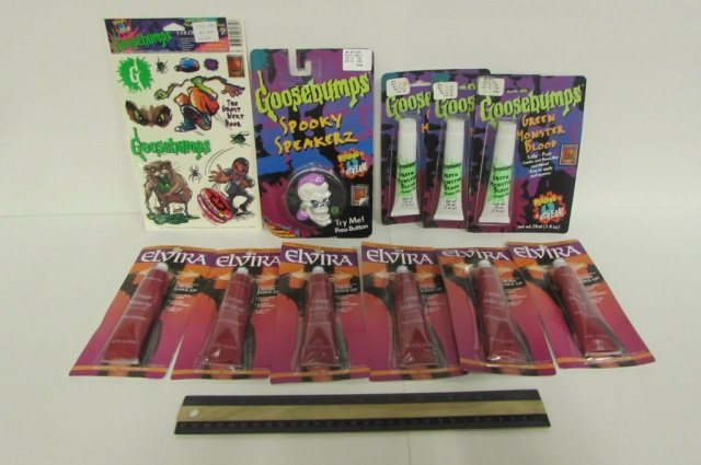 ASSORTED GOOSEBUMPS ITEMS ALL ARE IN ORIGINAL: ALL ARE IN ORIGINAL PACKAGING, SPOOKY SPEAKERS, STICKERS, & CREAM MAKEUP