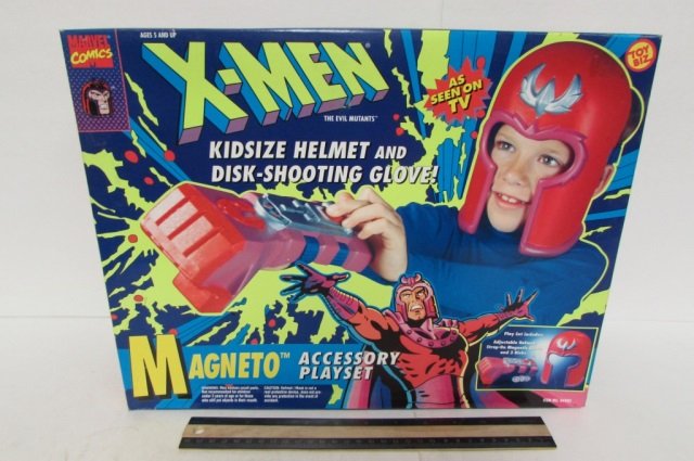 X-MEN MAGNETO ACCESSORY PLAYSET IN ORIGINAL PACKAGING,: IN ORIGINAL PACKAGING, KIDSIZE HELMET AND DISK-SHOOTING GLOVE